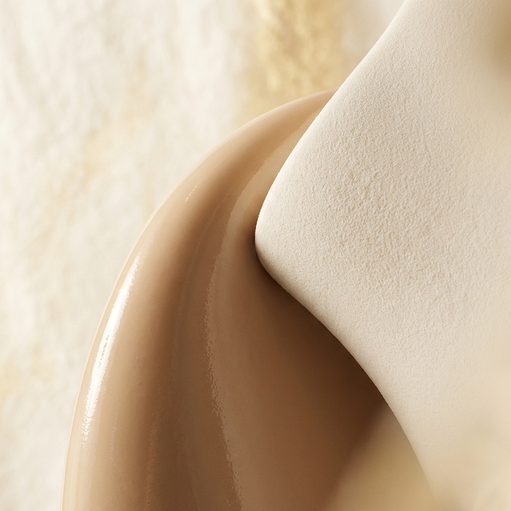 混合肌の正体：皮膚科学から見る「矛盾」のメカニズム